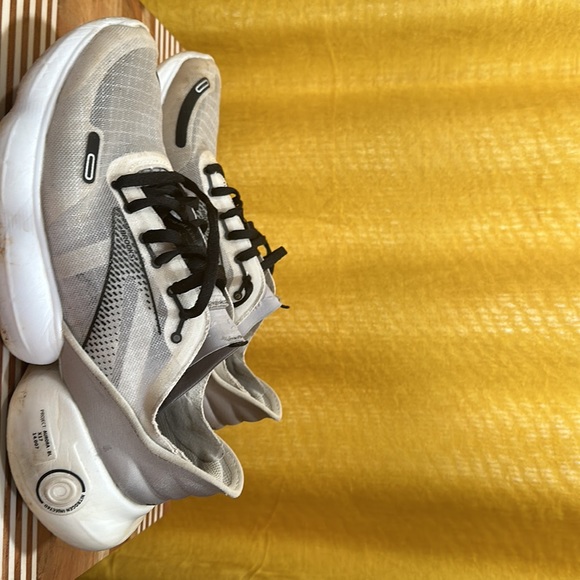 Brooks Aurora BL Men’s US 8 , lightly used for sale. - Picture 4 of 9